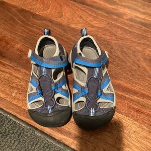 Keen Boys Newport H2 Sandals Sz 11